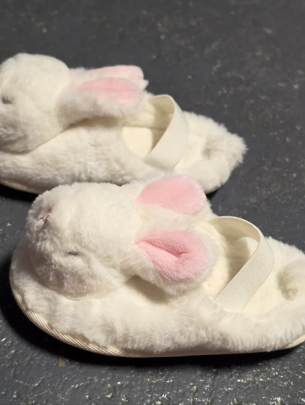White Bunny Slippers With Strap Girls Toddler 7-8 -- 2025